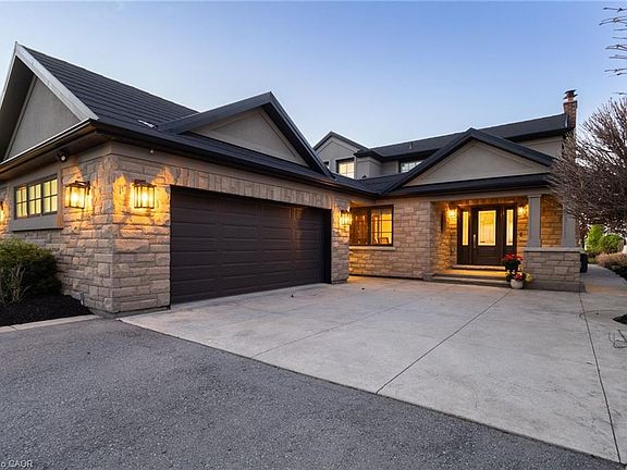 3rd image of 97 Lakeview Dr