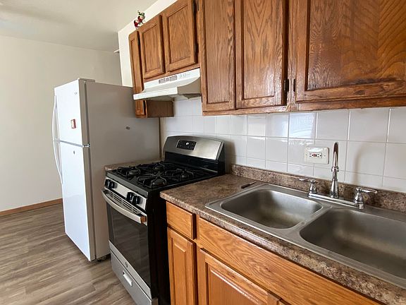 5th image of 4007 W Waveland Ave #2