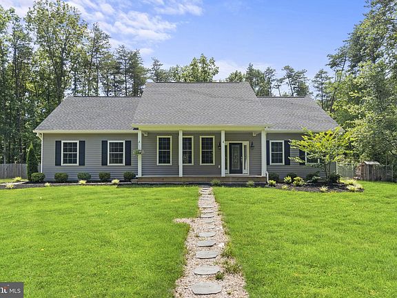 3rd image of 7578 Oakwood Lake Dr