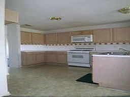 3rd image of 10835 Malden Dr