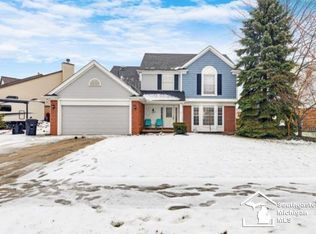 26703 Park Ln, Woodhaven, MI 48183