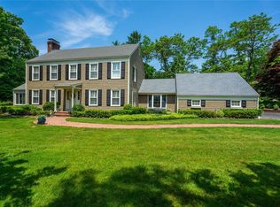 30 Little Harbor Rd, Mount Sinai, NY 11766