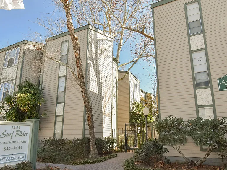 1441 Lake Ave. — Photo 24