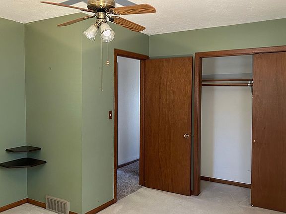 4th image of 801 S Fairmount St