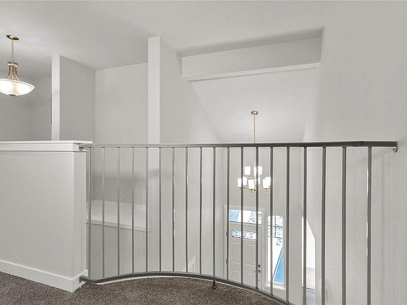 5th image of 9738 6th Ave SE