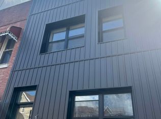 864 E 215th St #1, Bronx, NY 10467