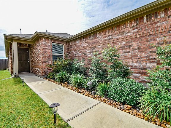 2nd image of 25223 Chalice Knoll St