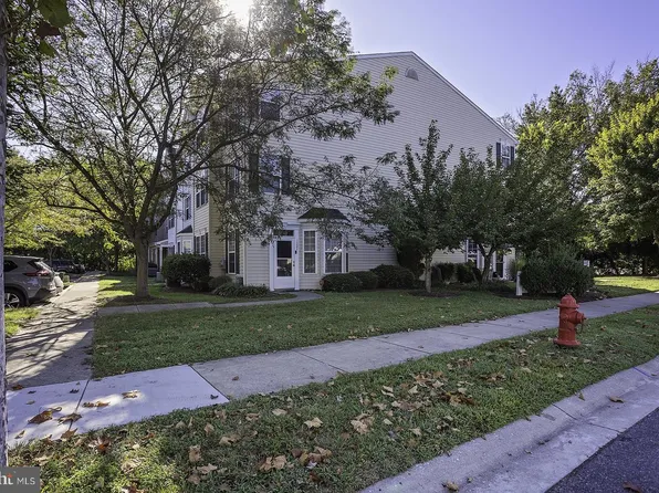1202 Blue Heron Dr, Denton, MD 21629