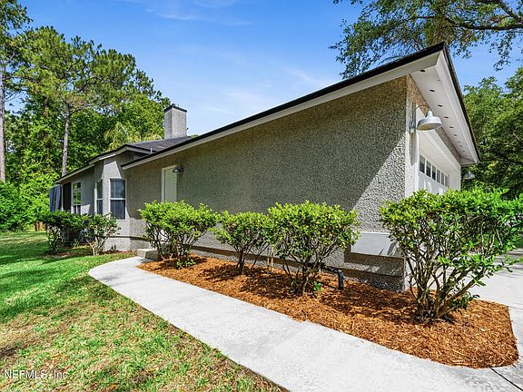 5th image of 672 LOCKWOOD Lane