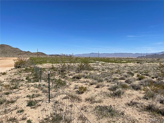 2nd image of 2970 E Calle Chavez