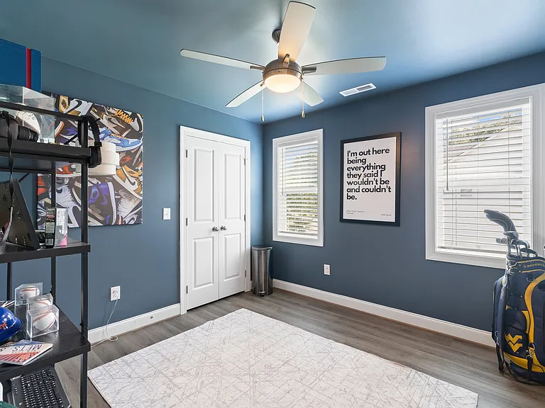 115 Owensboro Ct — Photo 36