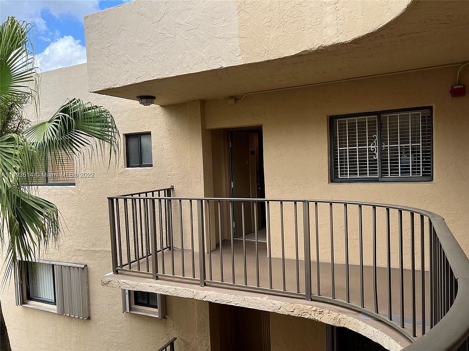1st image of 8065 SW 107th Ave APT 313
