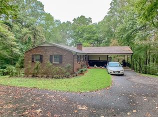 1208 Lombardy Ct, Martinsville, VA 24112