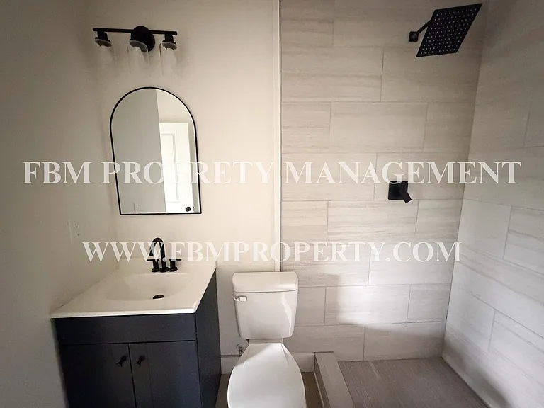 1017 S 8th St — Photo 10