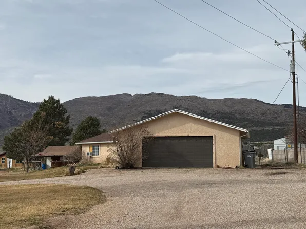 421 N Harmony Dr, New Harmony, UT 84757