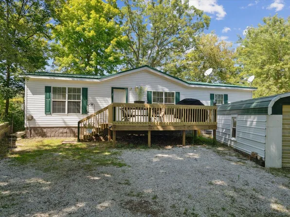 26323 232nd Ave, Delhi, IA 52223