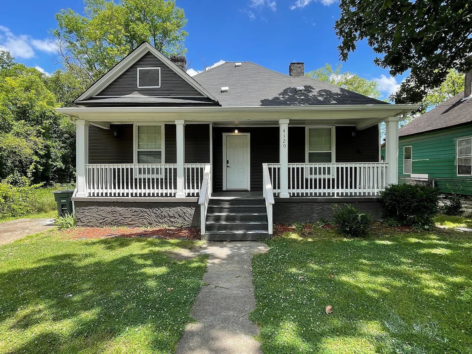 3 bed, 1.5 bath, 1580 sqft, $1,850 — Photo 2