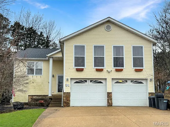 21 Forest Ln, Union, MO 63084