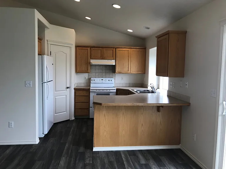 17938 Monarch Way — Photo 5