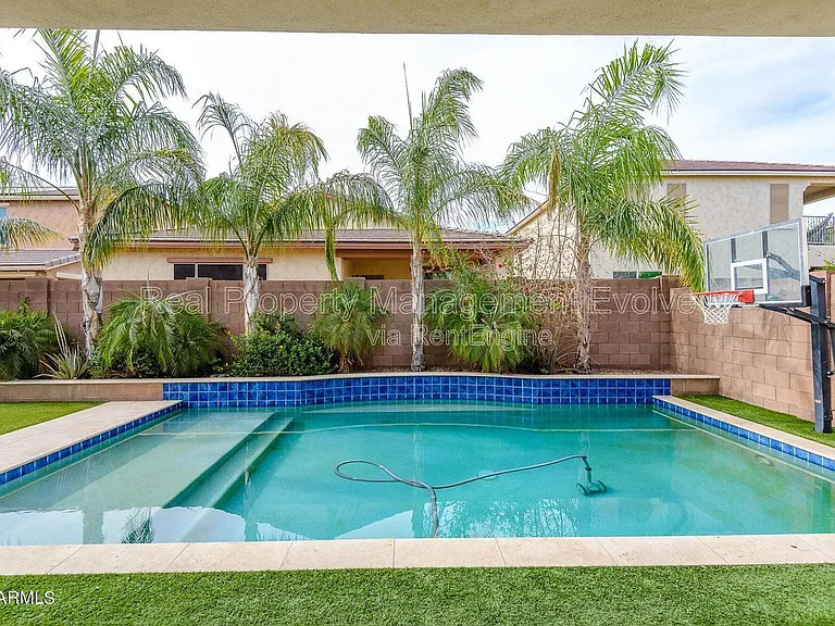 1544 E Hummingbird Way — Photo 37
