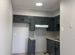 817 E Kearney St APT 4, Laredo, TX 78040