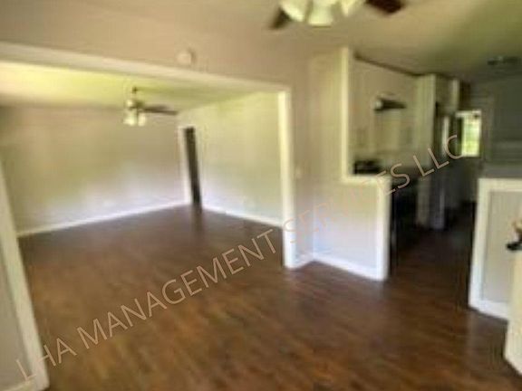 3rd image of 2862 Herrington Dr