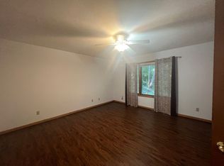 1205 Harmony Ct, Springfield, IL 62703