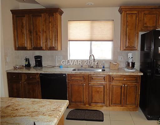 3rd image of 115 Gamboge St