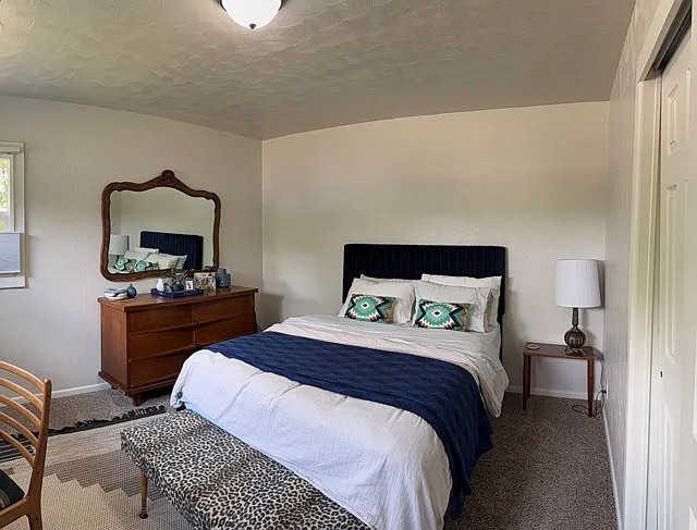 Guest bedroom