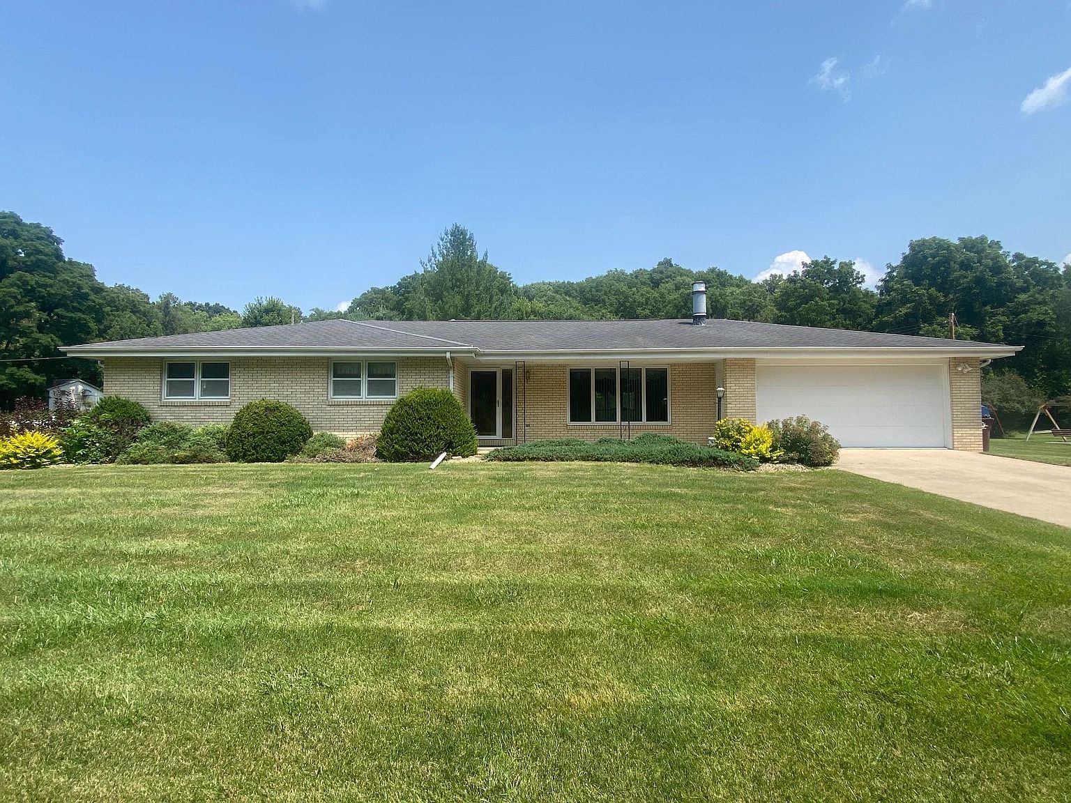 19420 Mud Lake Rd, Dubuque, IA 52001 MLS 147633 Zillow