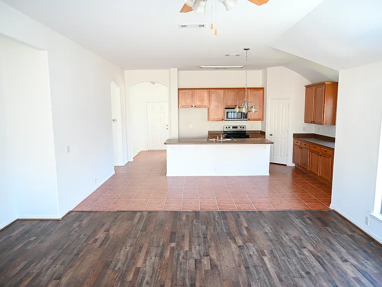 2204 Rockport Dr — Photo 20