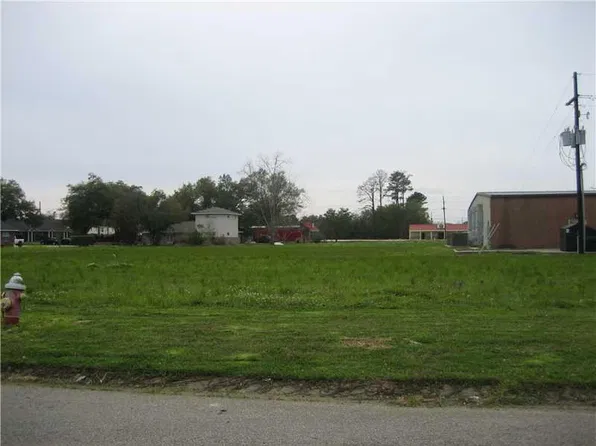 Martens Dr, Hammond, LA 70401
