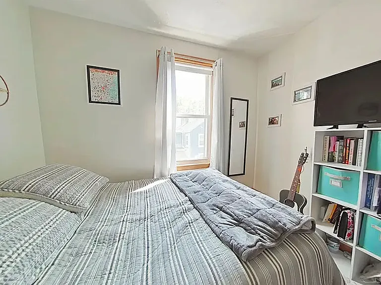 161 Otis St #B — Photo 2