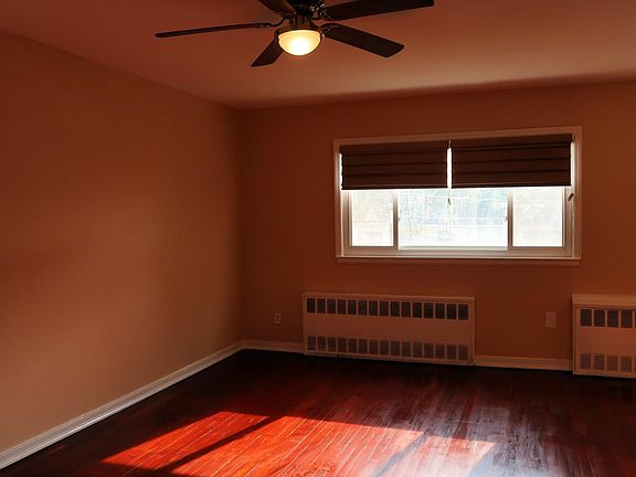 3rd image of 92-07 241st St
