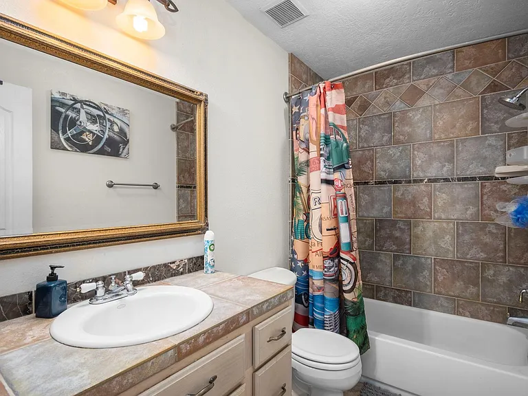 2 Amber Fire Pl — Photo 22