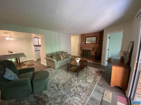 109 Turtle Creek Rd APT 7, Charlottesville, VA 22901