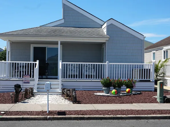 112 W Trenton Ave, Wildwood Crest, NJ 08260
