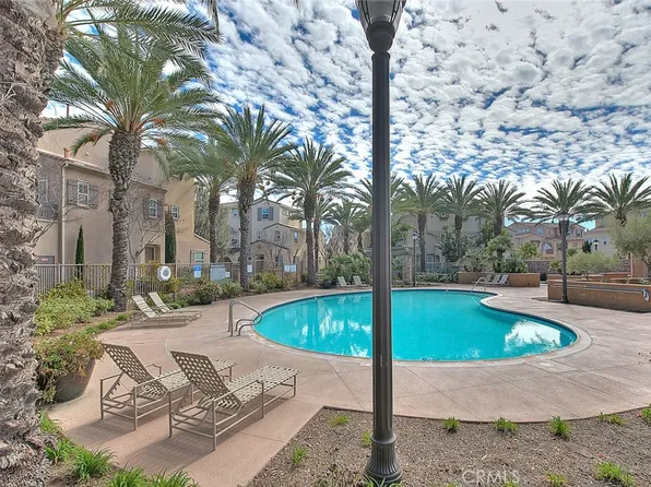 44936 Honey Locust Dr, Temecula, CA 92592