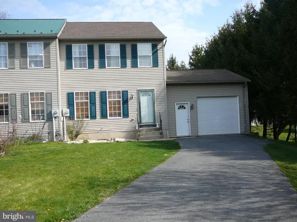 37 Larch Dr, Shippensburg, PA 17257
