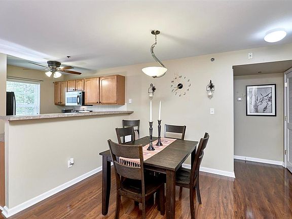 4th image of 1109 Arbor Creek Dr APT 1D
