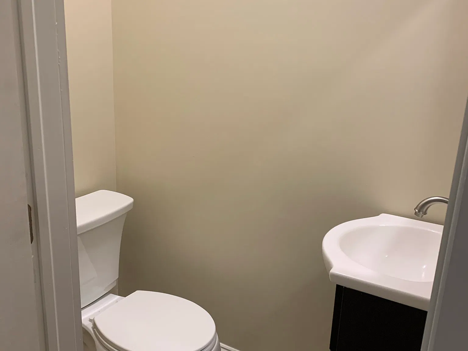 4 bed, 1.5 bath, $2,400 — Photo 2