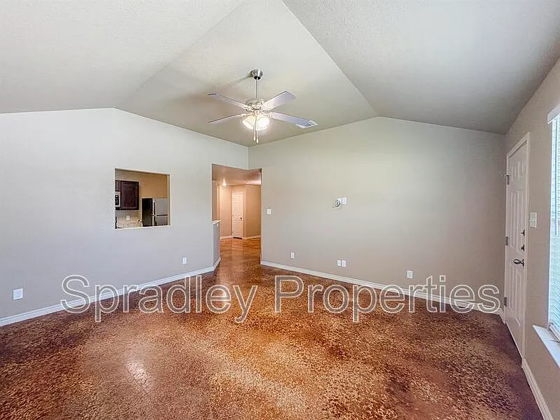 Building Photo - 1004A Kerr Ct