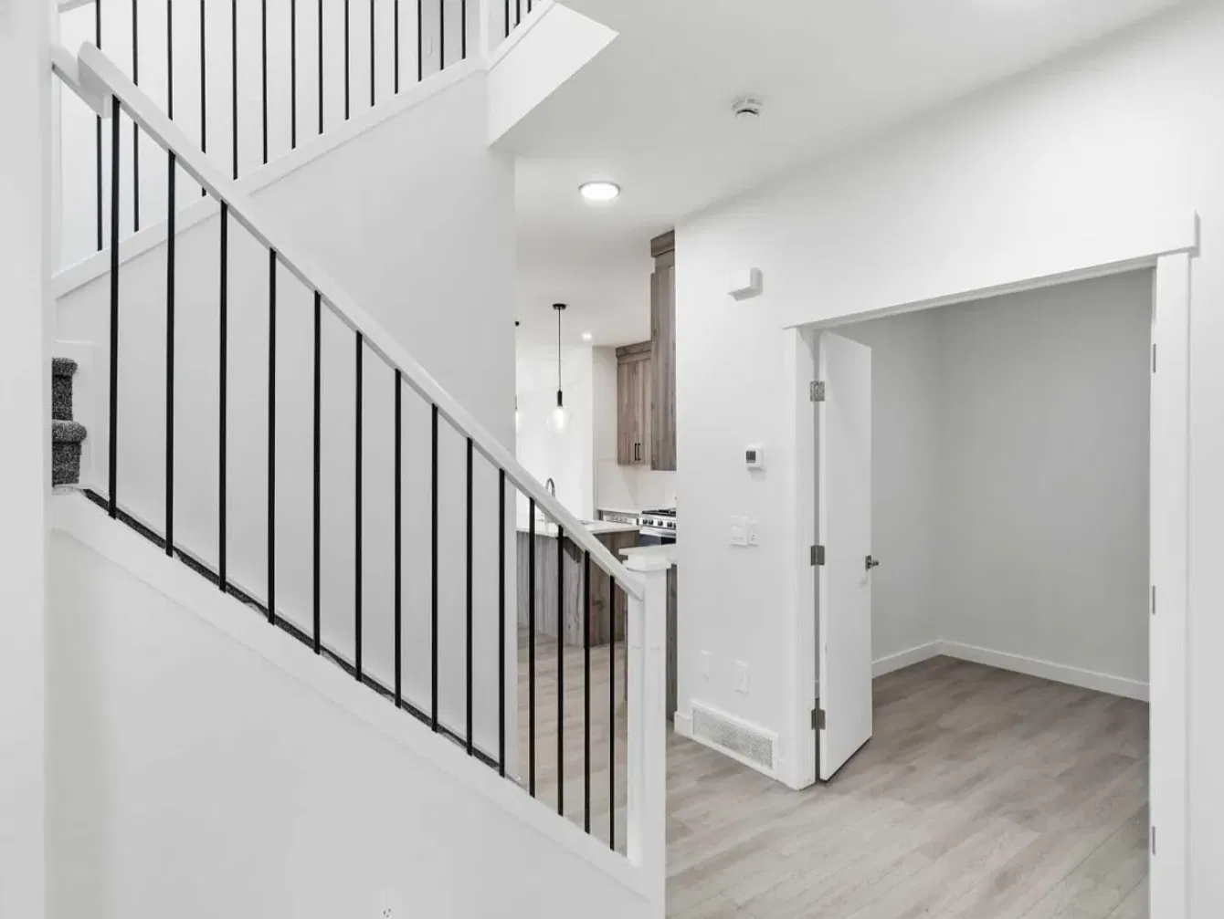 4 bed, 2100 sqft, $2,800 — Photo 4