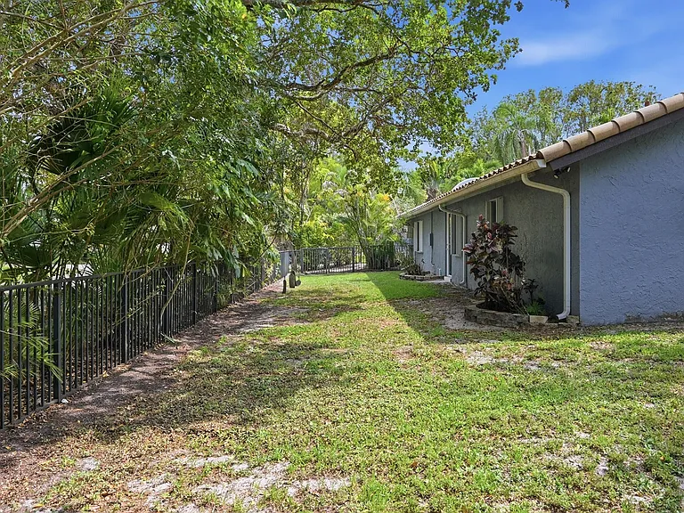 9033 NW 47th Ct — Photo 60