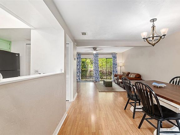 2nd image of 900 SW 62nd Blvd APT D24