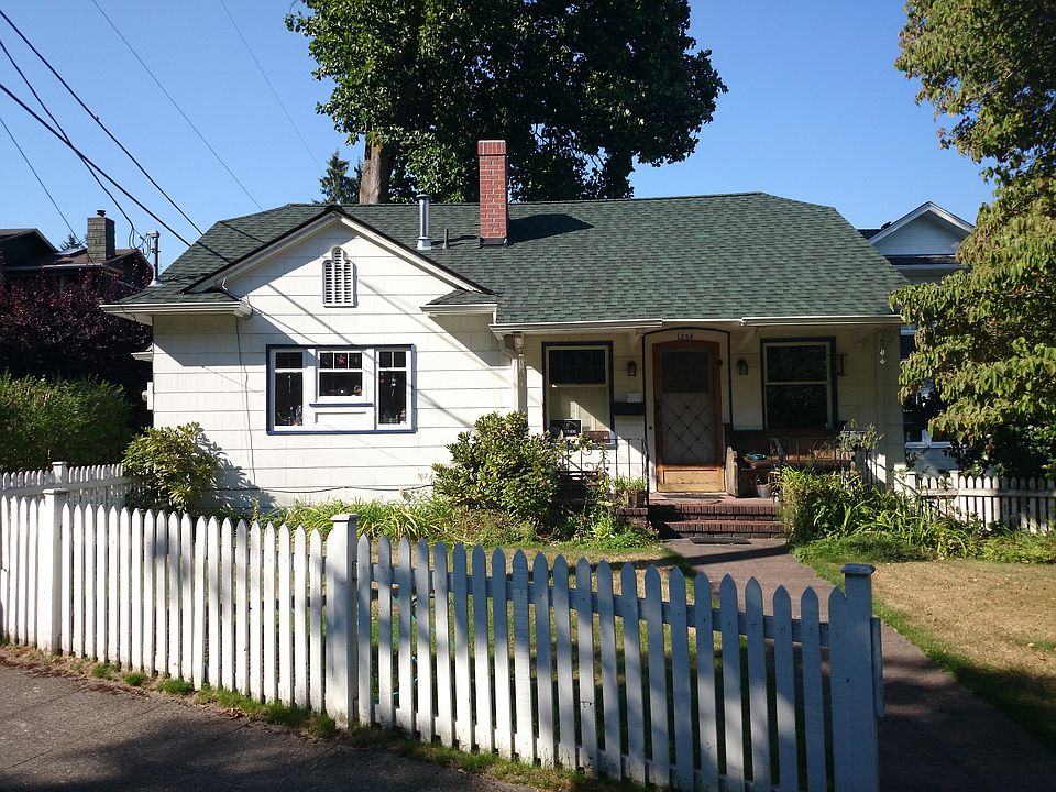 2nd image of 1854 NE Ravenna Blvd