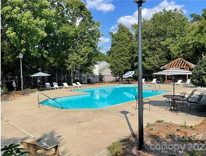 2118 Preakness Ct — Photo 14