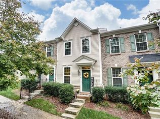 6940 Colonial Garden Dr, Huntersville, NC 28078