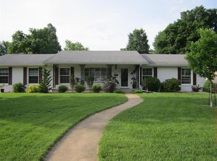 2001 E Mimosa St, Springfield, MO 65804