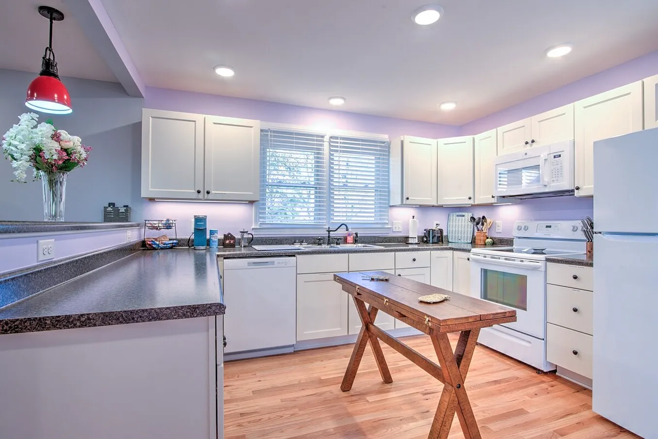 3 bed, $2,750 — Photo 1